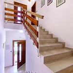 Vanja *