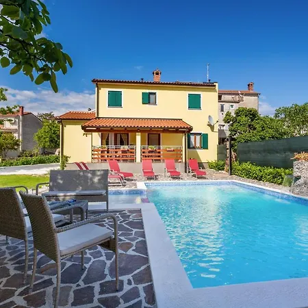 Vanja Villa