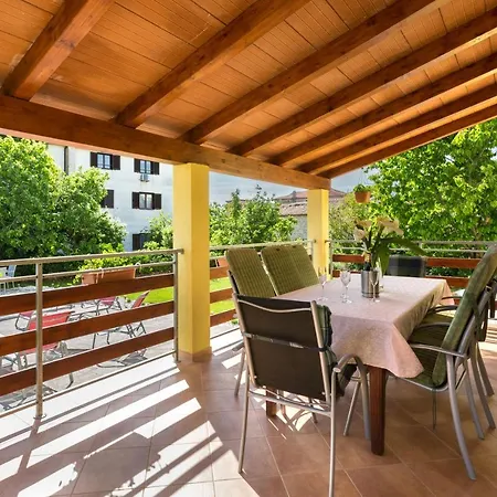 Vanja Villa