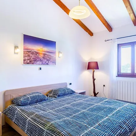 Vanja Villa