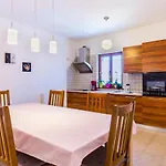 Vanja Villa