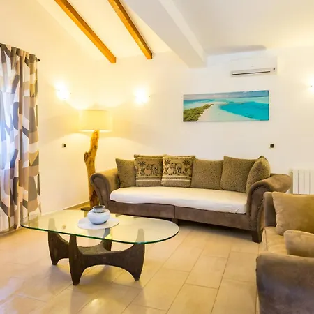 Vanja Villa